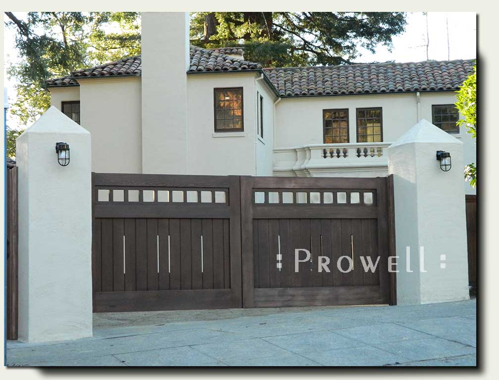 Craftsman Wood Driveway Gate #15 in Oakland, CA. Prowell woodworks
