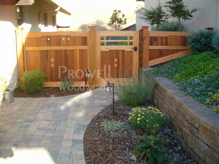 sloped privacy fence in Monteray County, CA