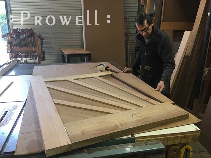 building wood gate #107-3. Prowell