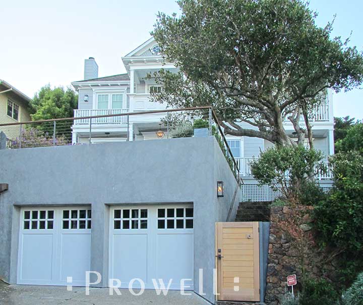 another site photograph showing the renovated homes in Sausalito, with the privacy security wood gates #108-3