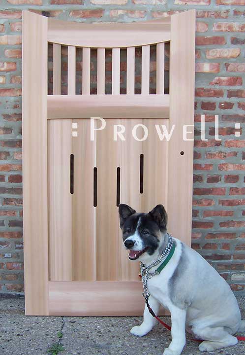 curved wood gate #17-7 with pup in Silicone Valley, california
