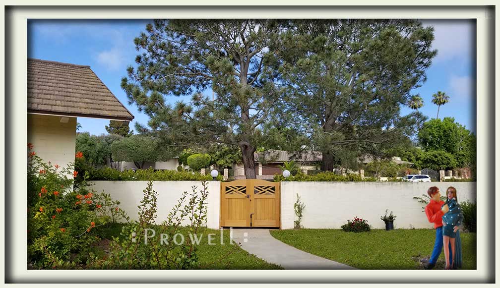 showing the Colonial garden gate #23-7 in La Jolla, California