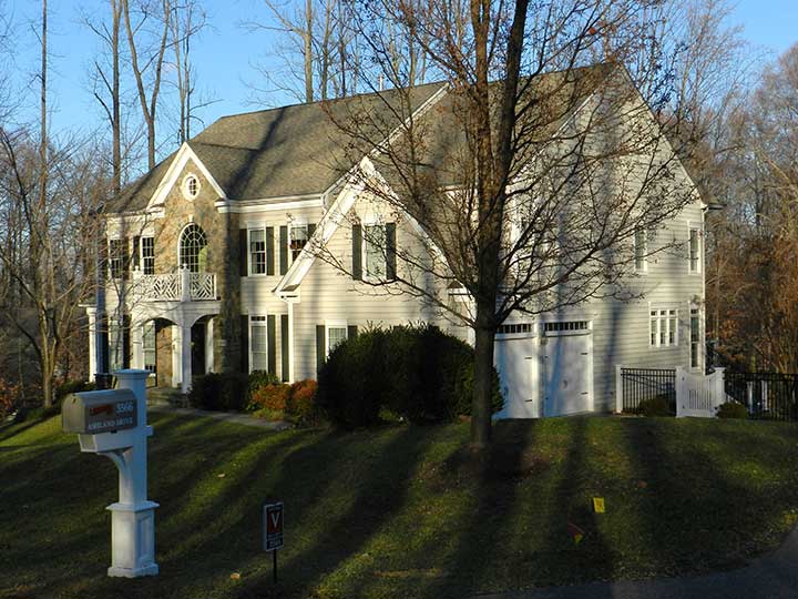 showing a photo of the house and gate design #25 in Maryland