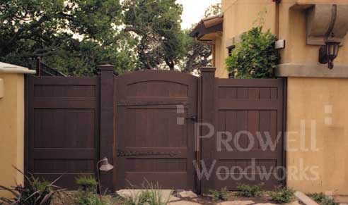 photo showing the side entry wood gate and fence in marin county, california