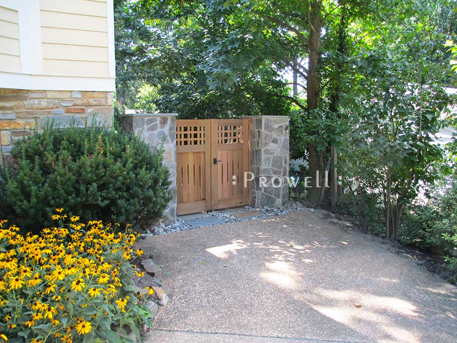 site photograph showing fence and gates #3 in Virginia