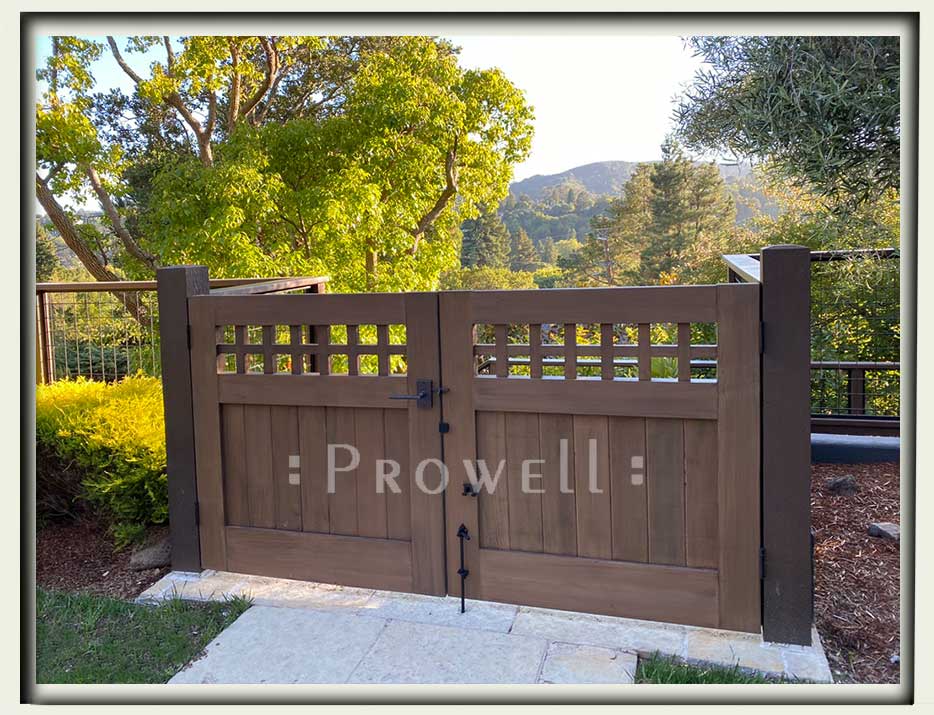 site photograph with Craftsman wood gate #4-17 in Marin County, California