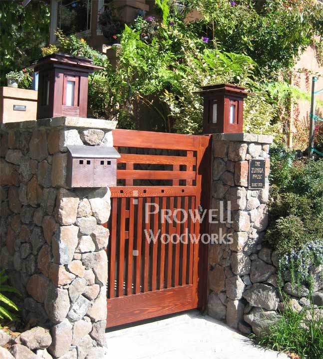 site image of custom gate #68 in Oakland, california