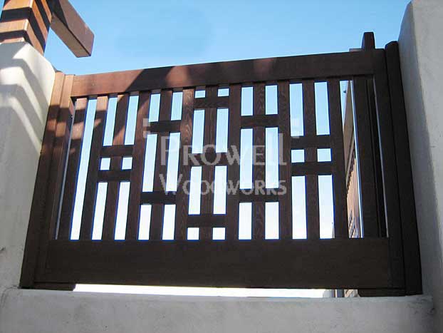 site photograph showing the Pony Panel wall insert #3
