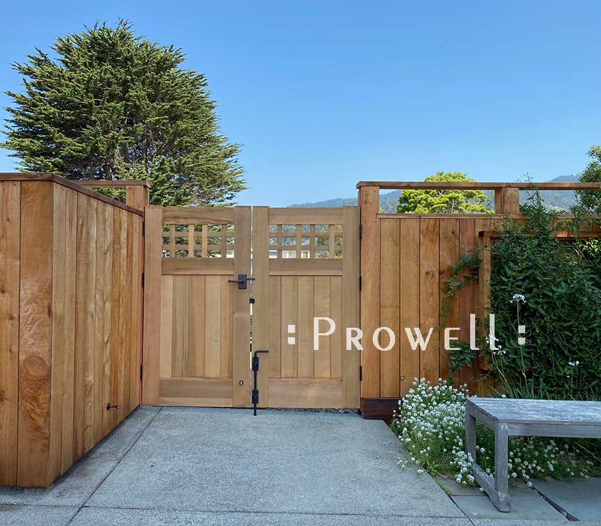 site photograph showing double wood gate #98-6 in Stinson Beach, California