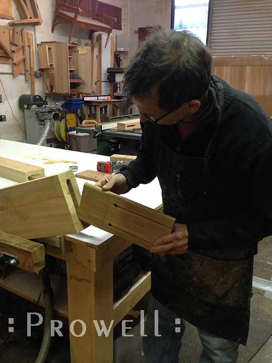 How to build wood gates, from Prowell
