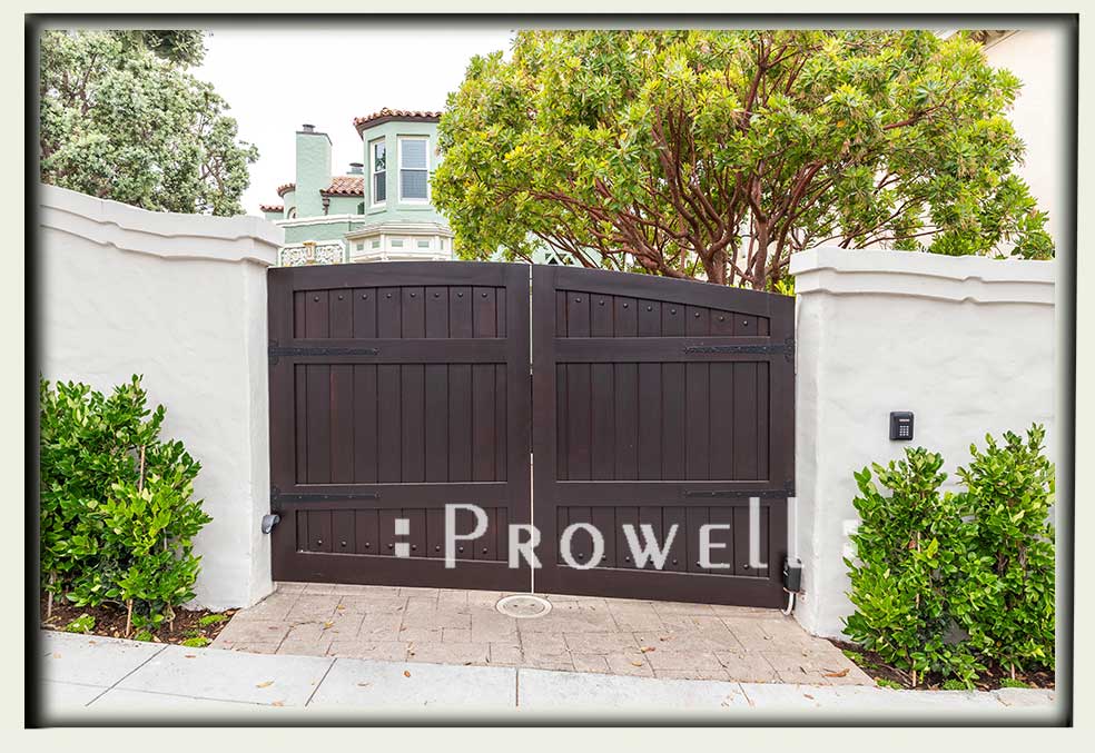 driveway gates on a slope in San Francisco. Prowell