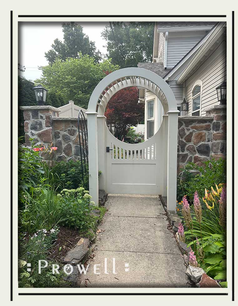 Garden gate 8 with wood arbor 15 in Indiana